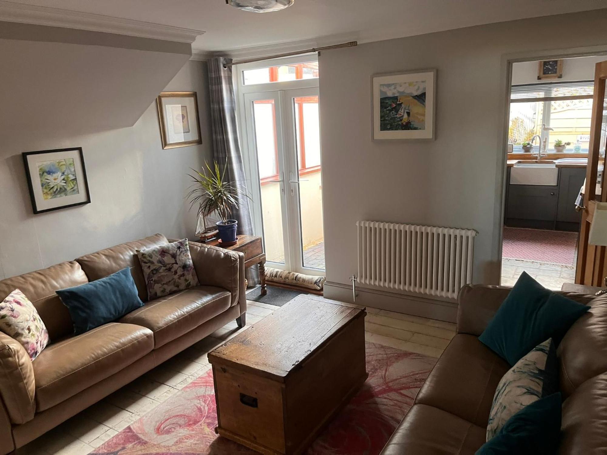 Riverside Cottage تِوْكيسبوري المظهر الخارجي الصورة